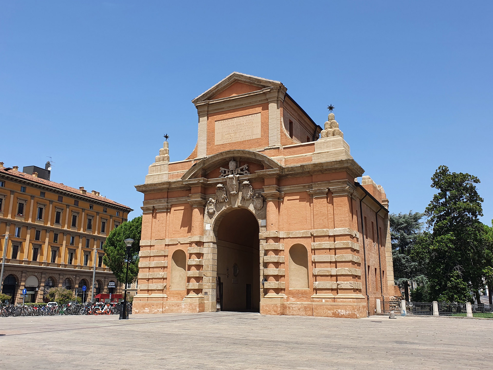 Porta Galliera, Bologna